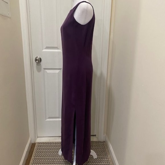 Minimalist Column Gown - Picture 3 of 13